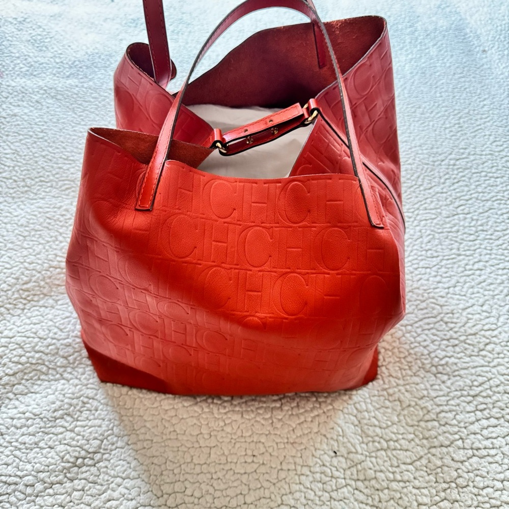 AUTHENTIC 💯👜 CAROLINA HERRERA LEATHER MATRYOSHKA BAG